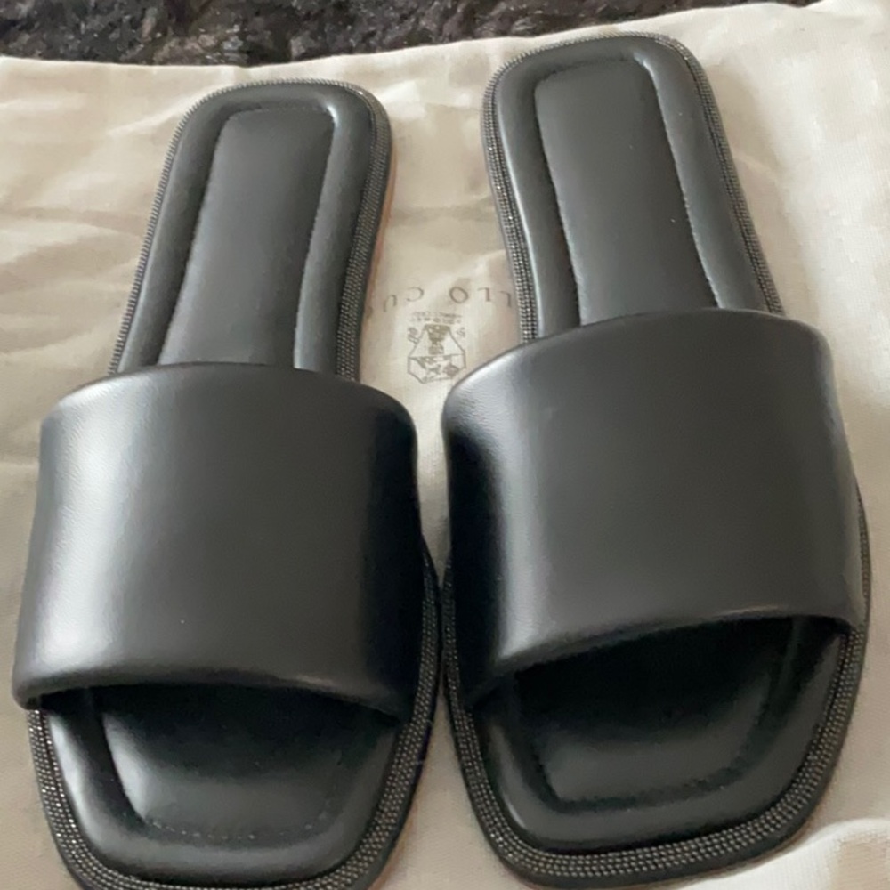NEW BRUNELLO CUCINELLI SANDAL SLIDES BLACK LEATHER MONILI TRIM EU 40 US 9 9.5 10